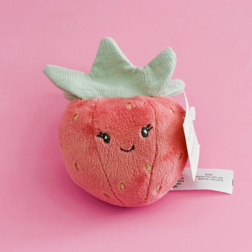 MON AMI - Strawberry Scented Plush Toy - Picture 8 of 14